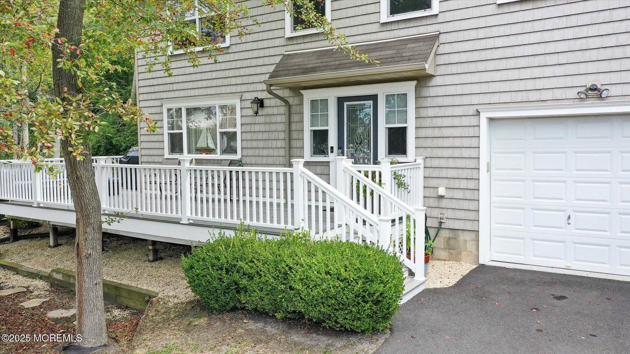 7 Cedar Island Drive - Photo 1