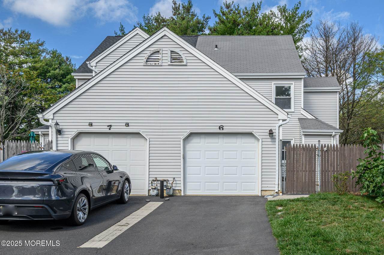 6 Stowe Court - Photo 1