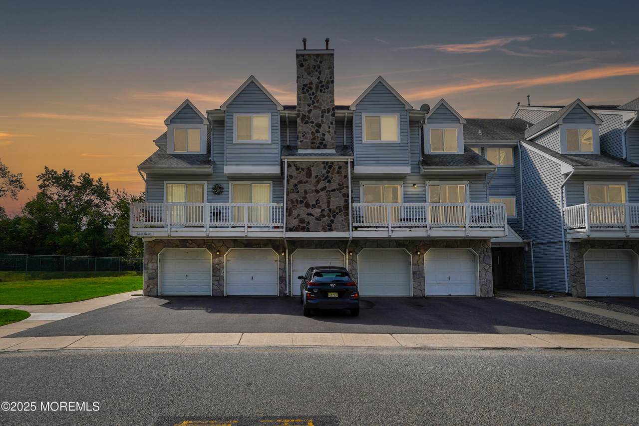 1115 Scarlet Oak Avenue - Photo 1