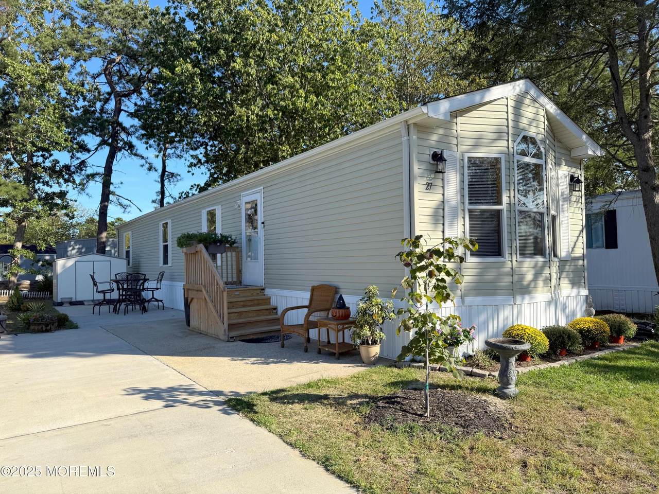 27 Beaver Avenue - Photo 1