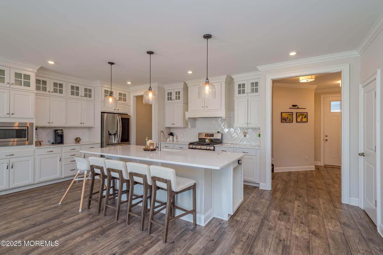 2605 Charleston Drive - Photo 1