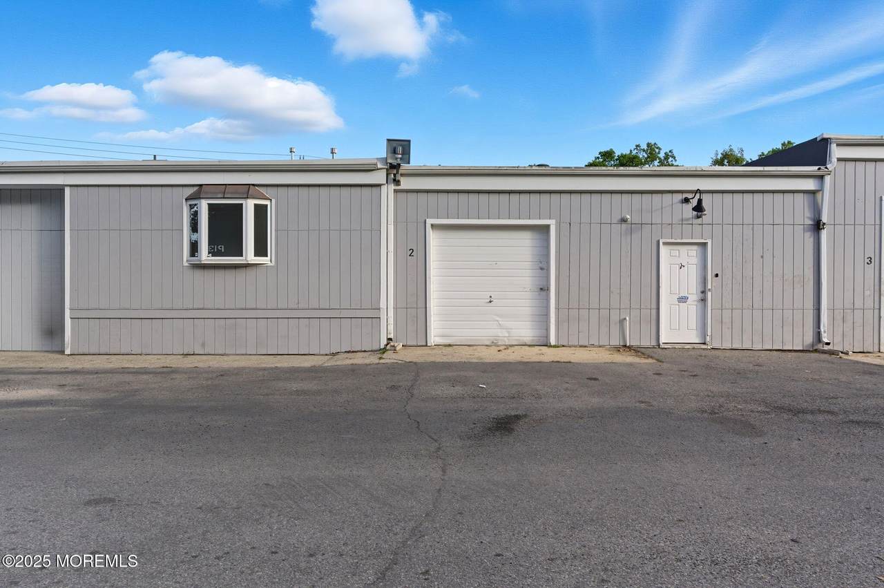 534 Whitesville Road - Photo 1