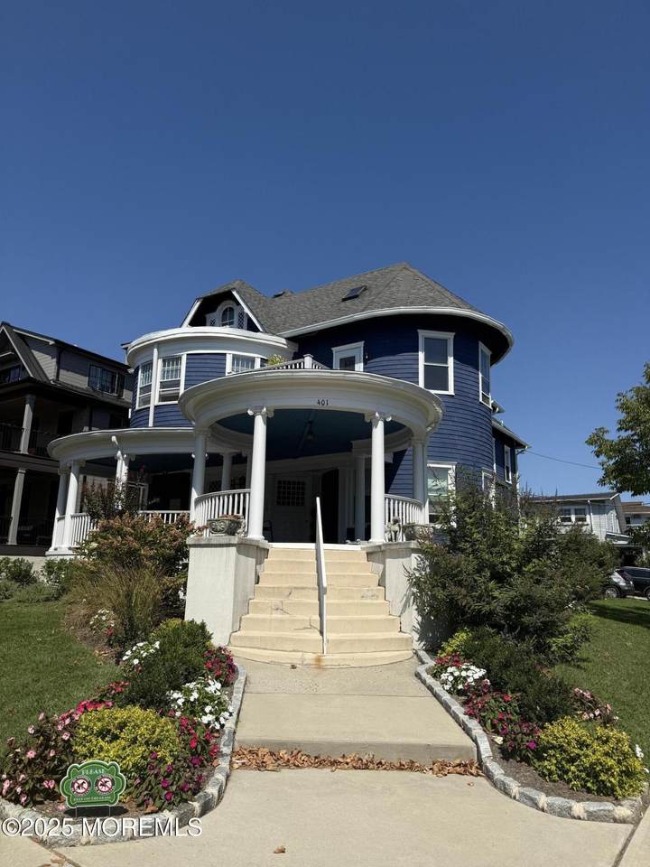 401 2nd Avenue - Photo 1