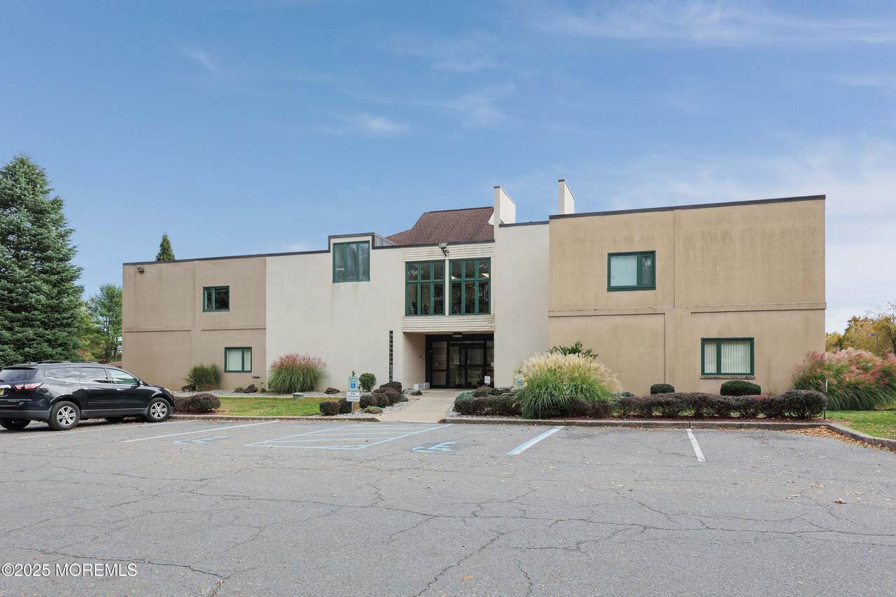 410 Coventry Drive - Photo 1