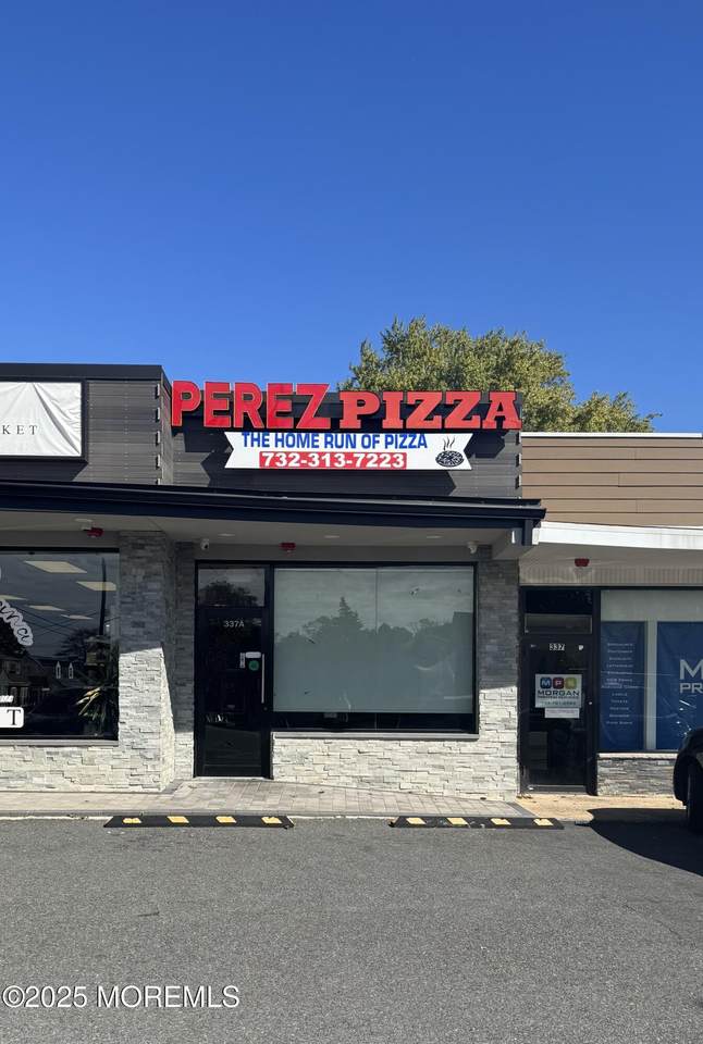 337A Pine Avenue - Photo 1