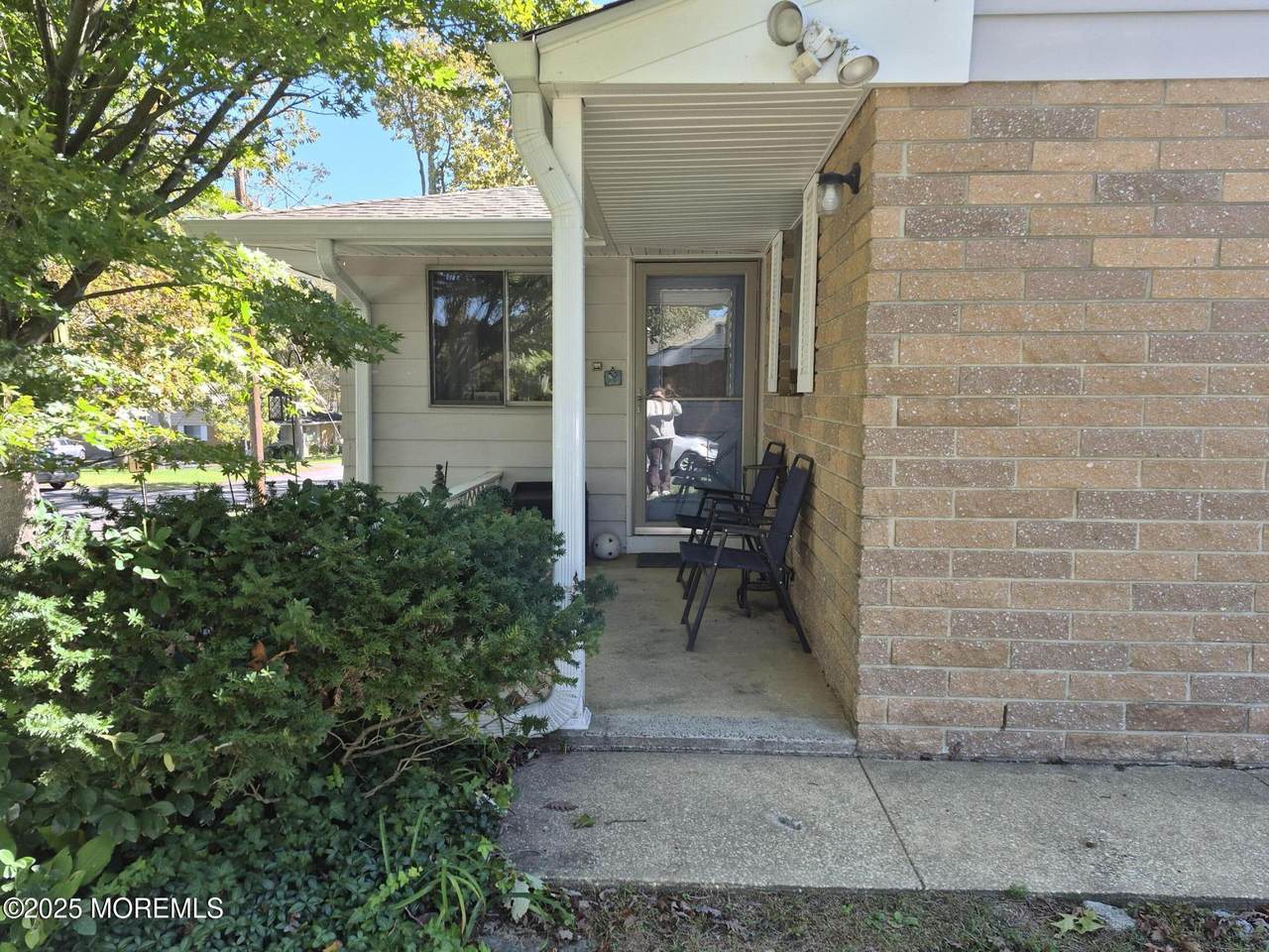 18 Blue Jay Street - Photo 1