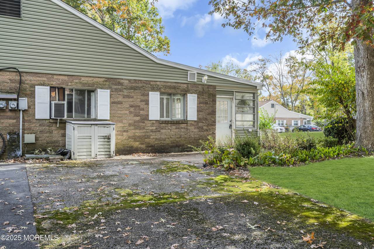 9 Chestnut Street - Photo 1