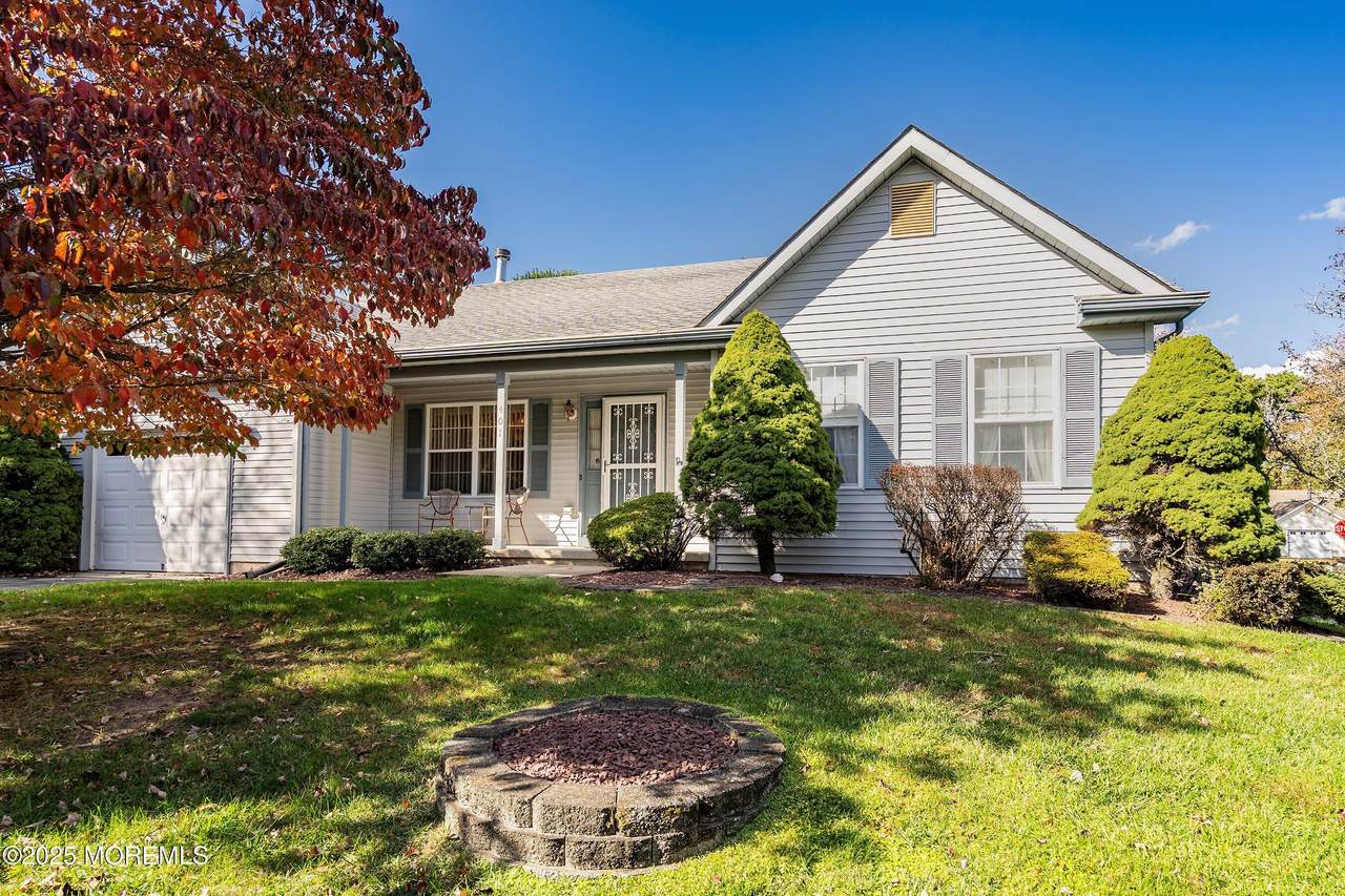 401 Lily Court - Photo 1