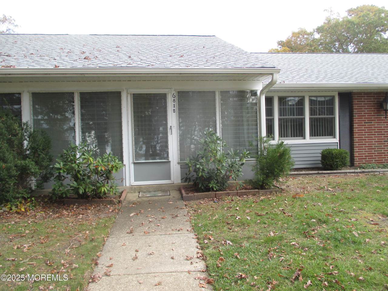 681B New Castle Court - Photo 1