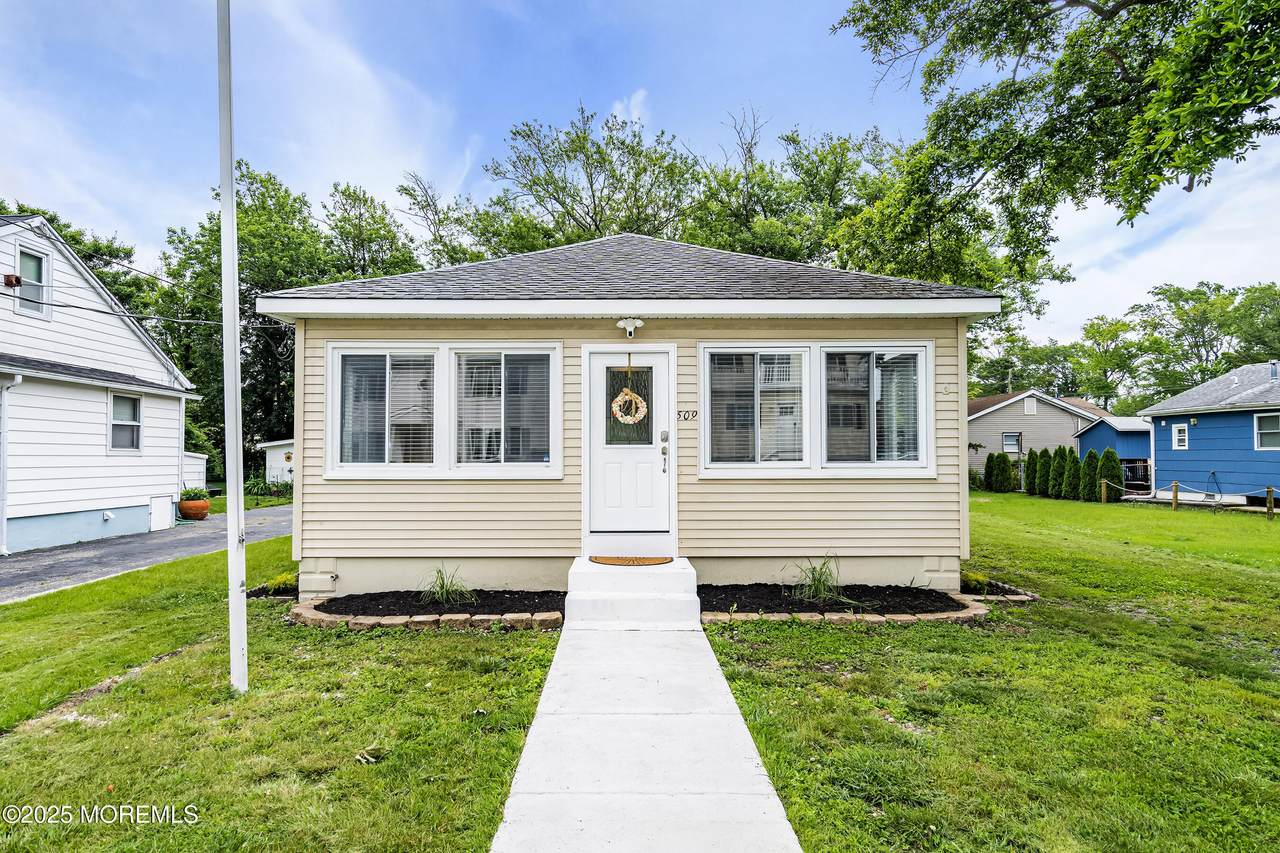509 Monmouth Avenue - Photo 1
