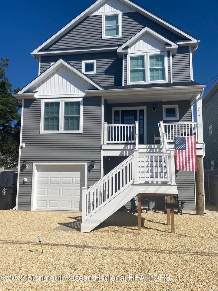 216 Eisenhower Avenue - Photo 1