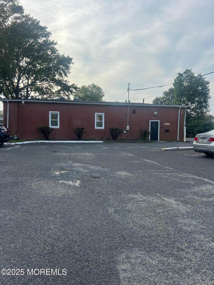 1707 Main Street - Photo 1