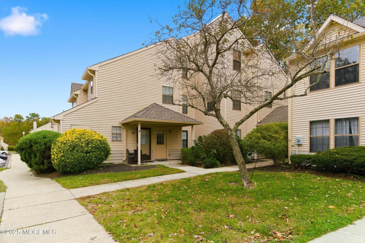 602 Violet Lane - Photo 1