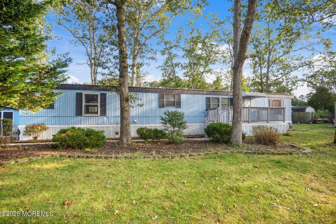 34 Holly Road - Photo 1