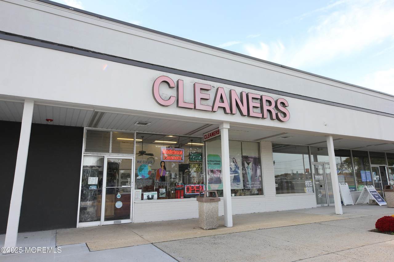 1582 Highway 35 - Photo 1