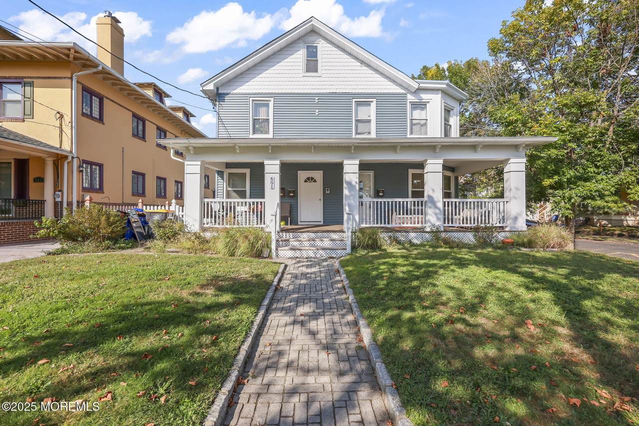 601 4th Avenue - Photo 1