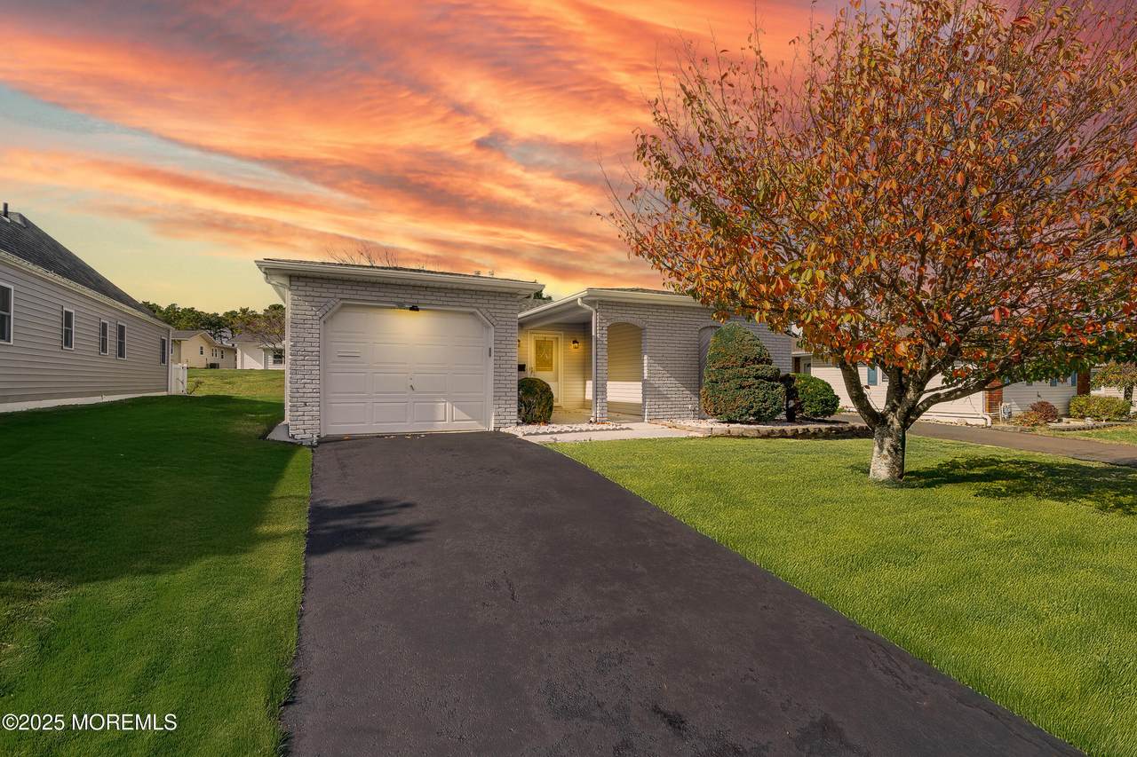 42 Sidney Court - Photo 1