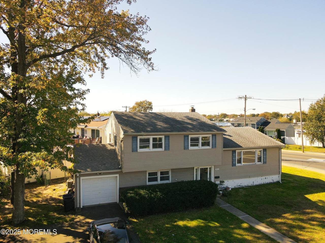 392 Florence Avenue - Photo 1