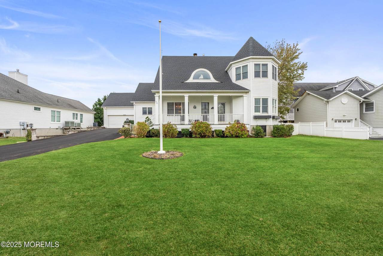 16 Anderson Street - Photo 1