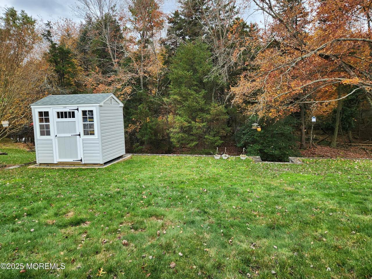 35 Edinburgh Drive - Photo 1