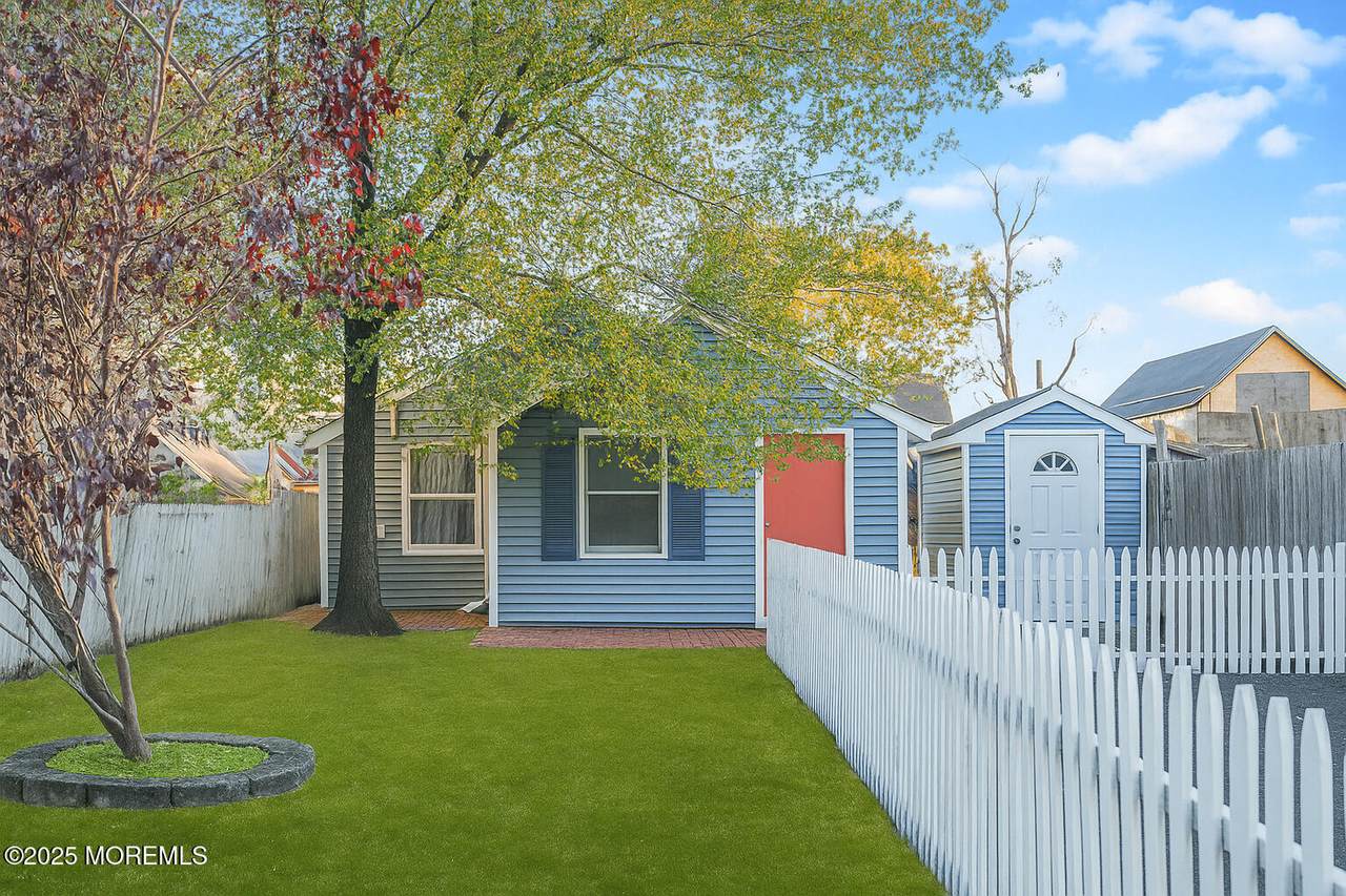 37 Myrtle Avenue - Photo 1