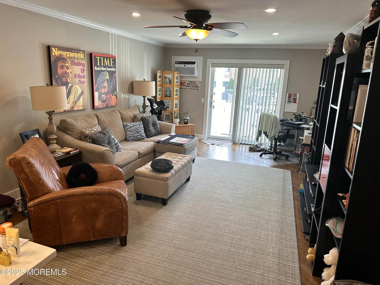 303 Sunset Avenue - Photo 1