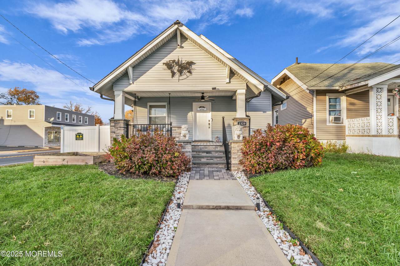 1329 6th Avenue - Photo 1