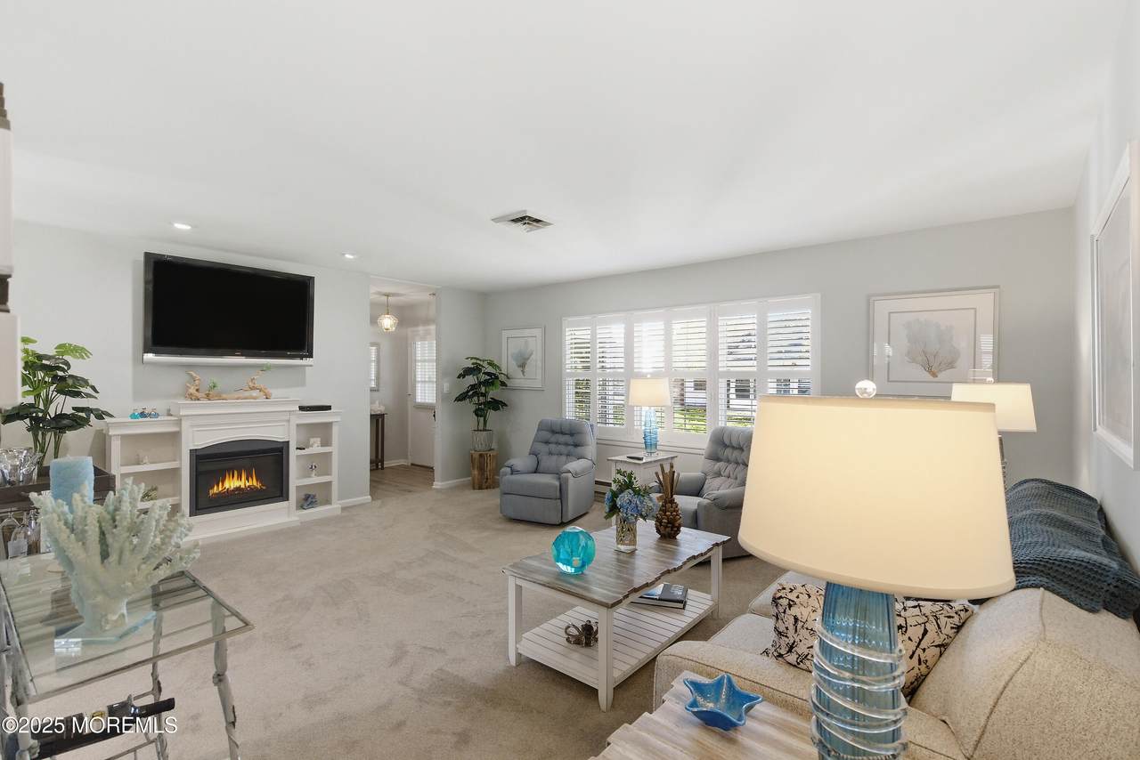 839A Inverness Court - Photo 1