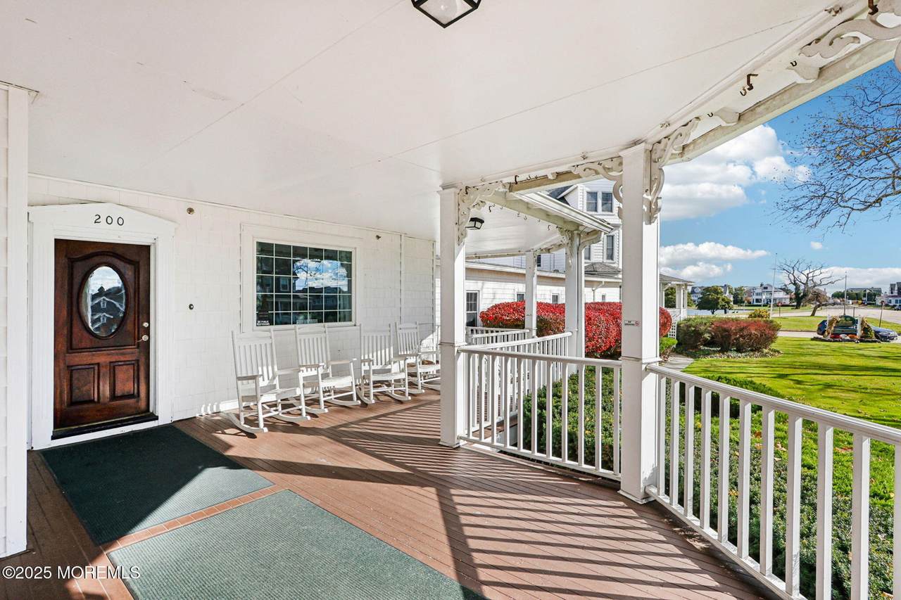 200 Monmouth Avenue - Photo 1