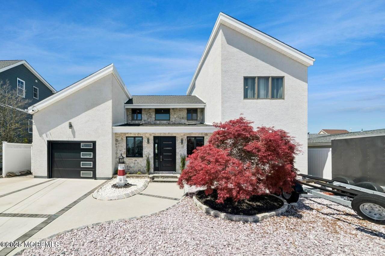 385 Aldo Drive - Photo 1