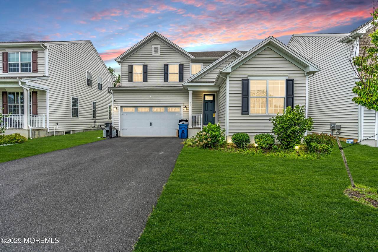 317 Tulip Court - Photo 1