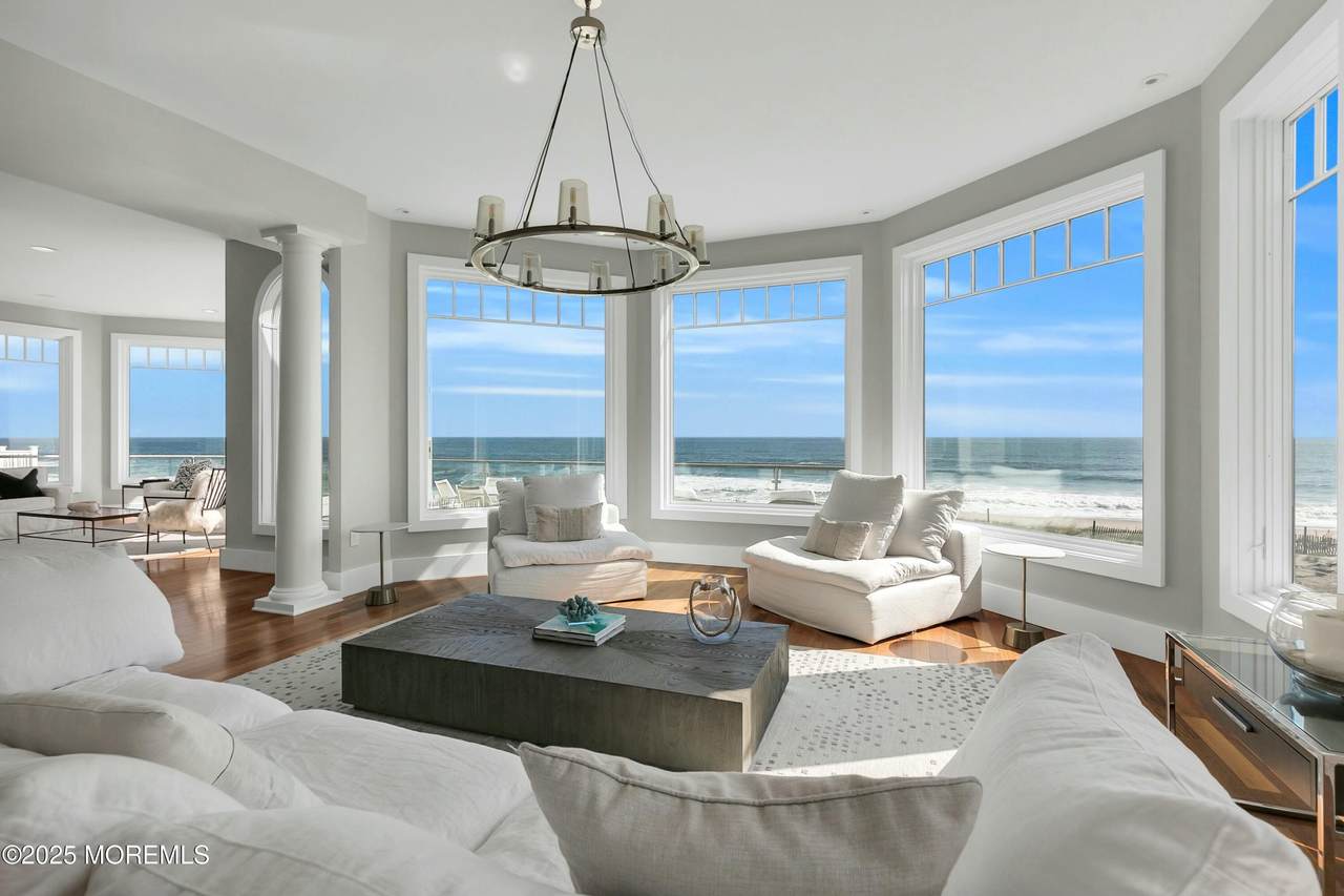 15 Tradewinds Lane - Photo 1