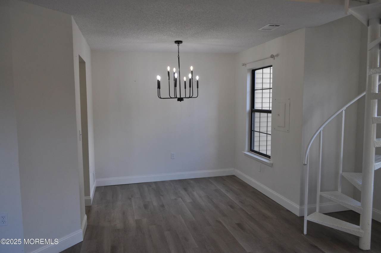 2001 Begonia Court - Photo 1