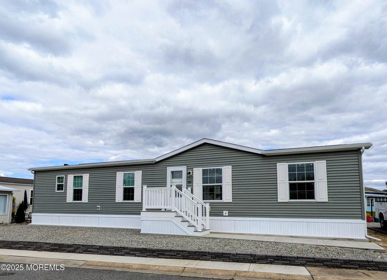 1422 Nature Way - Photo 1