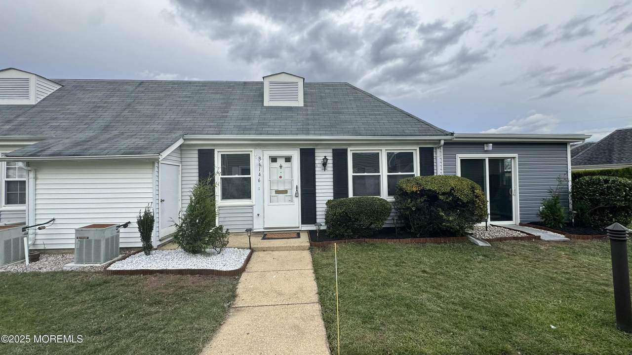 146 Old Nassau Road - Photo 1