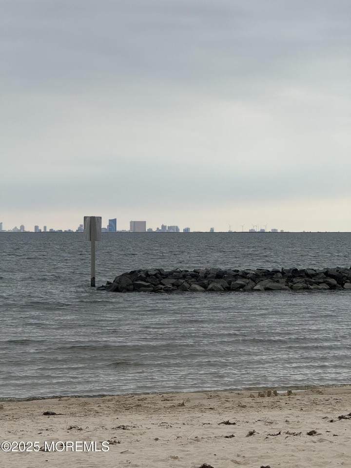 1427 Radio Road - Photo 1