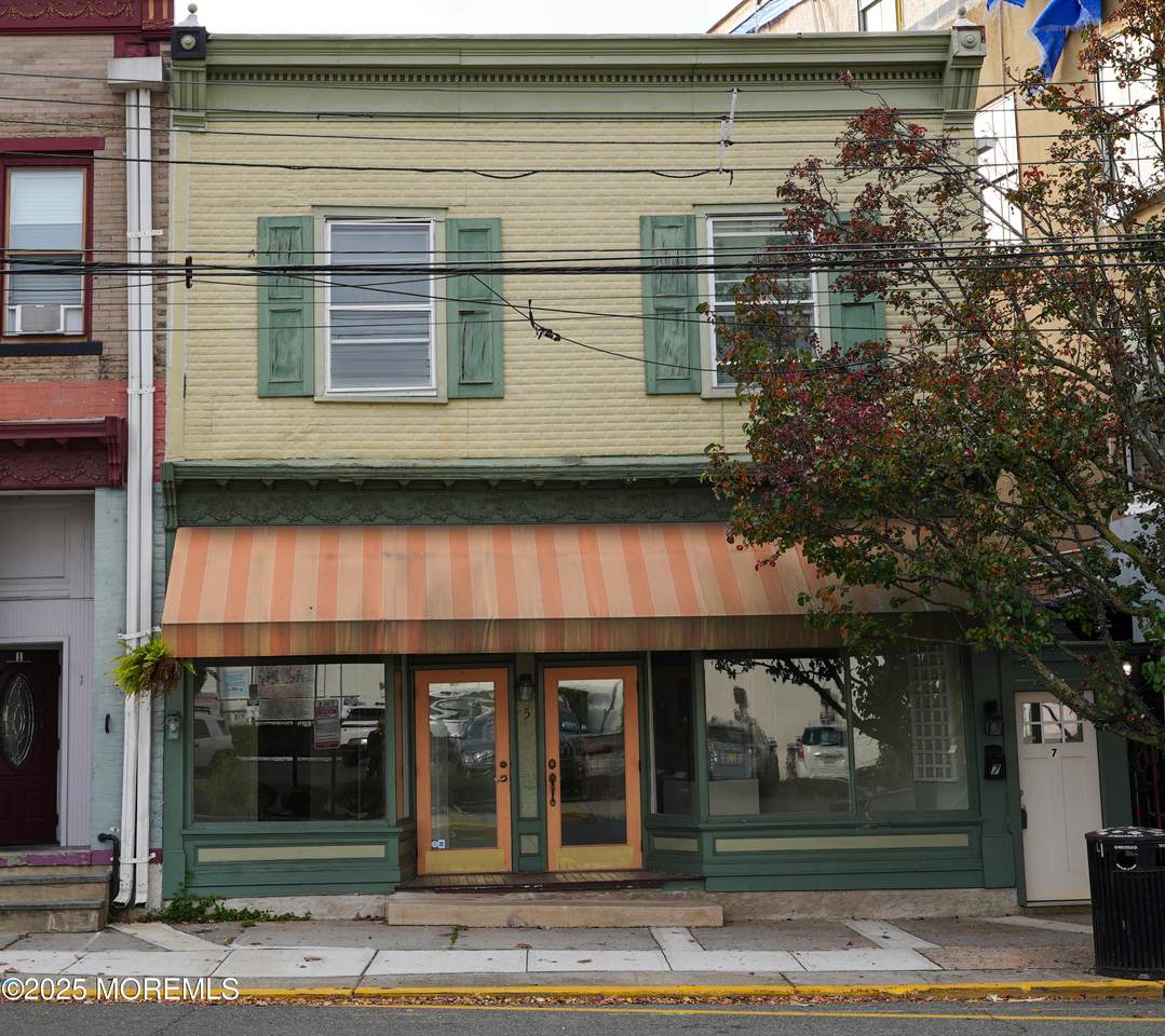 5 Wharf Avenue - Photo 1