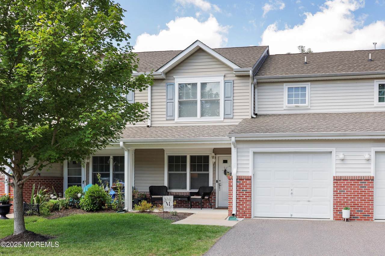 207 Harvest Way - Photo 1