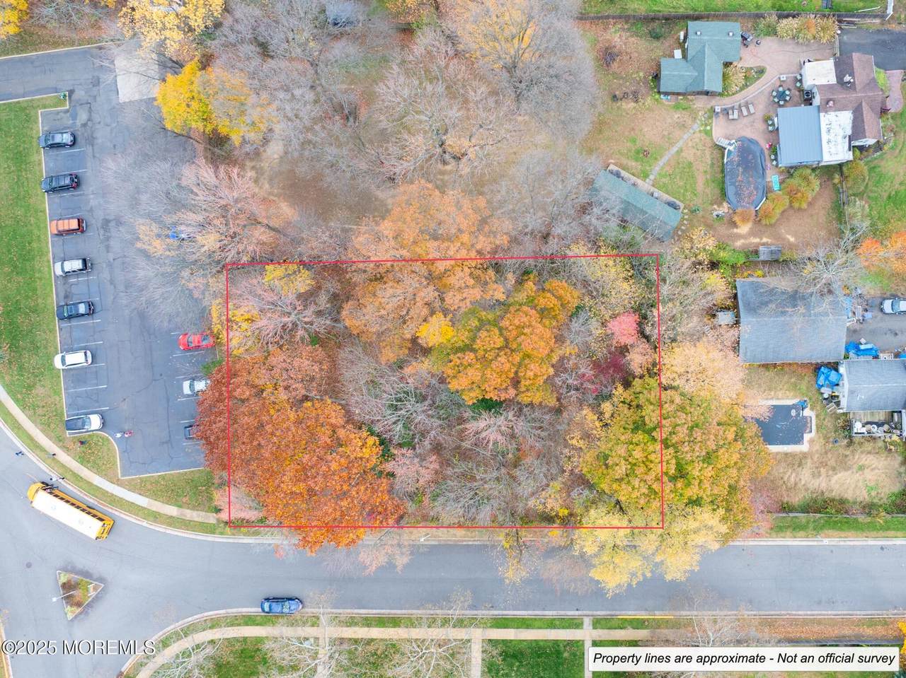 4 Sutton Place - Photo 1