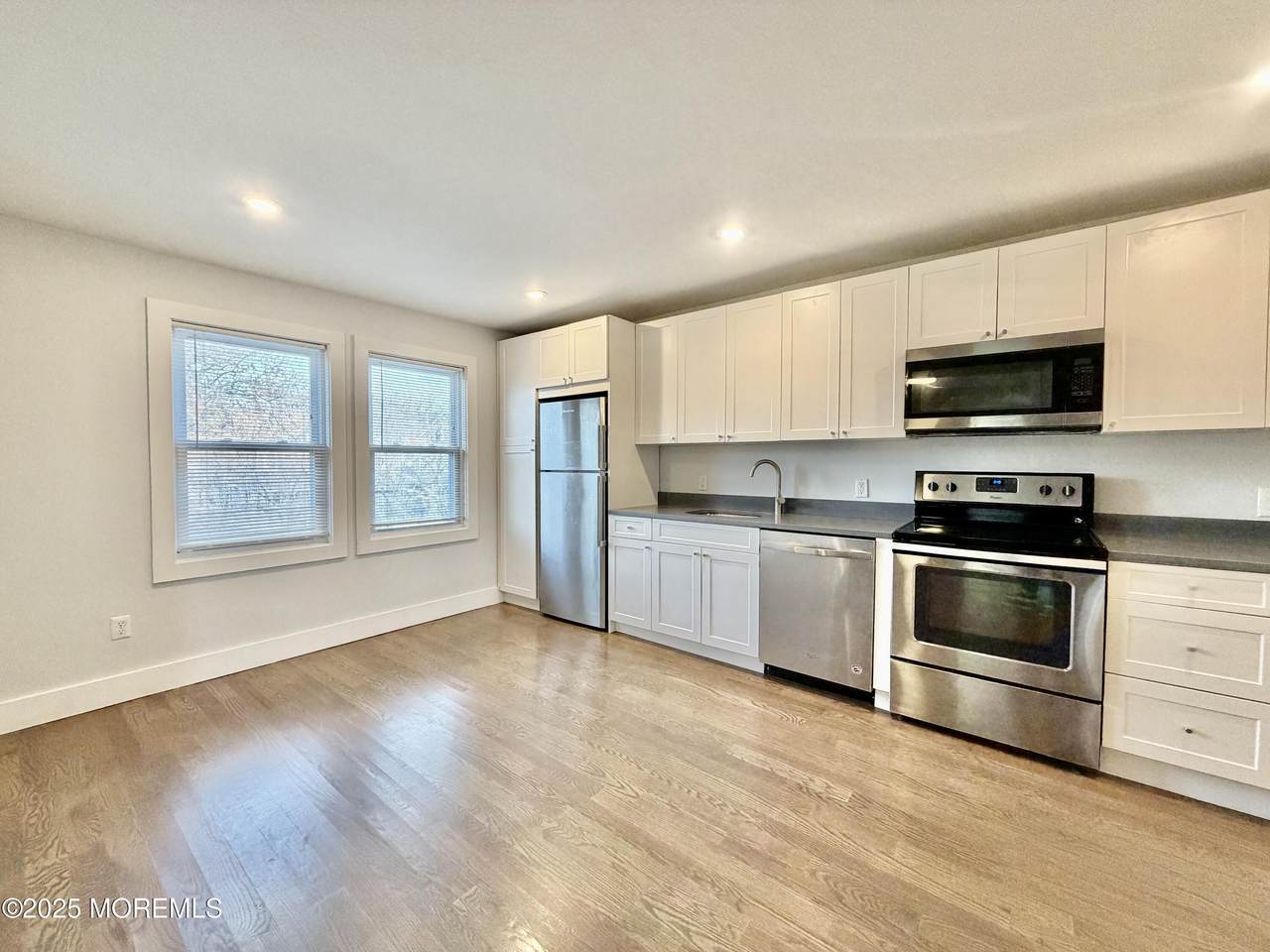 512 6th Avenue - Photo 1