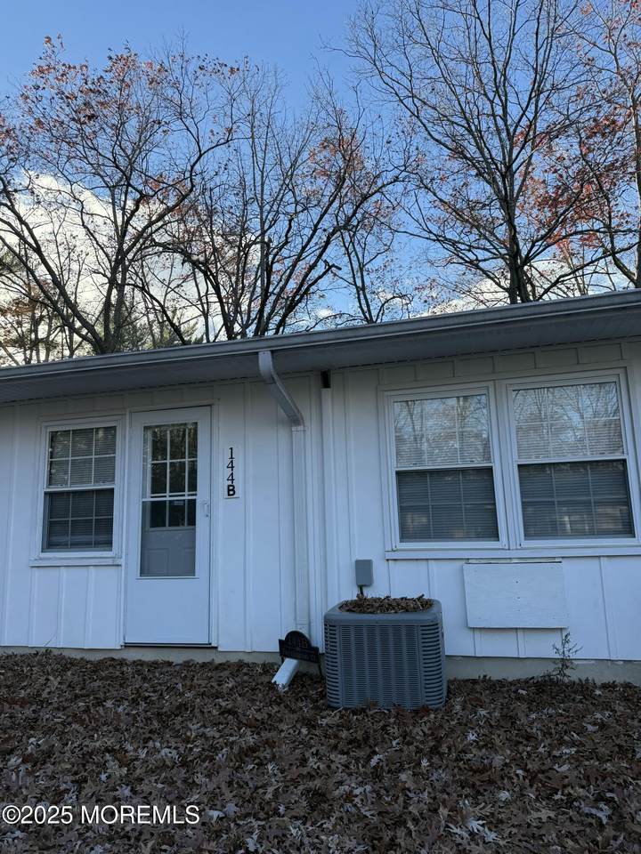 144B Farrington Court - Photo 1