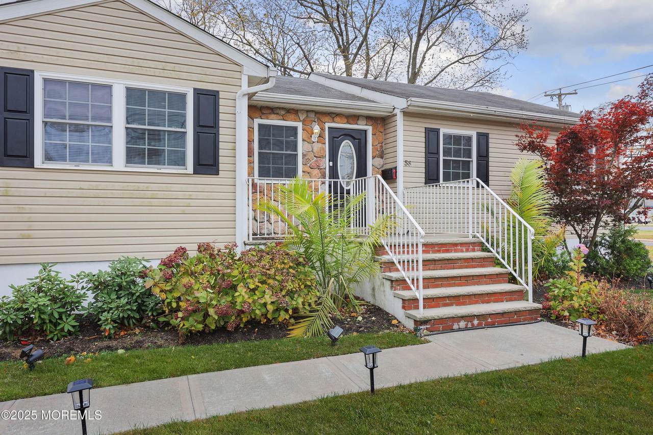 58 Richardson - Photo 1