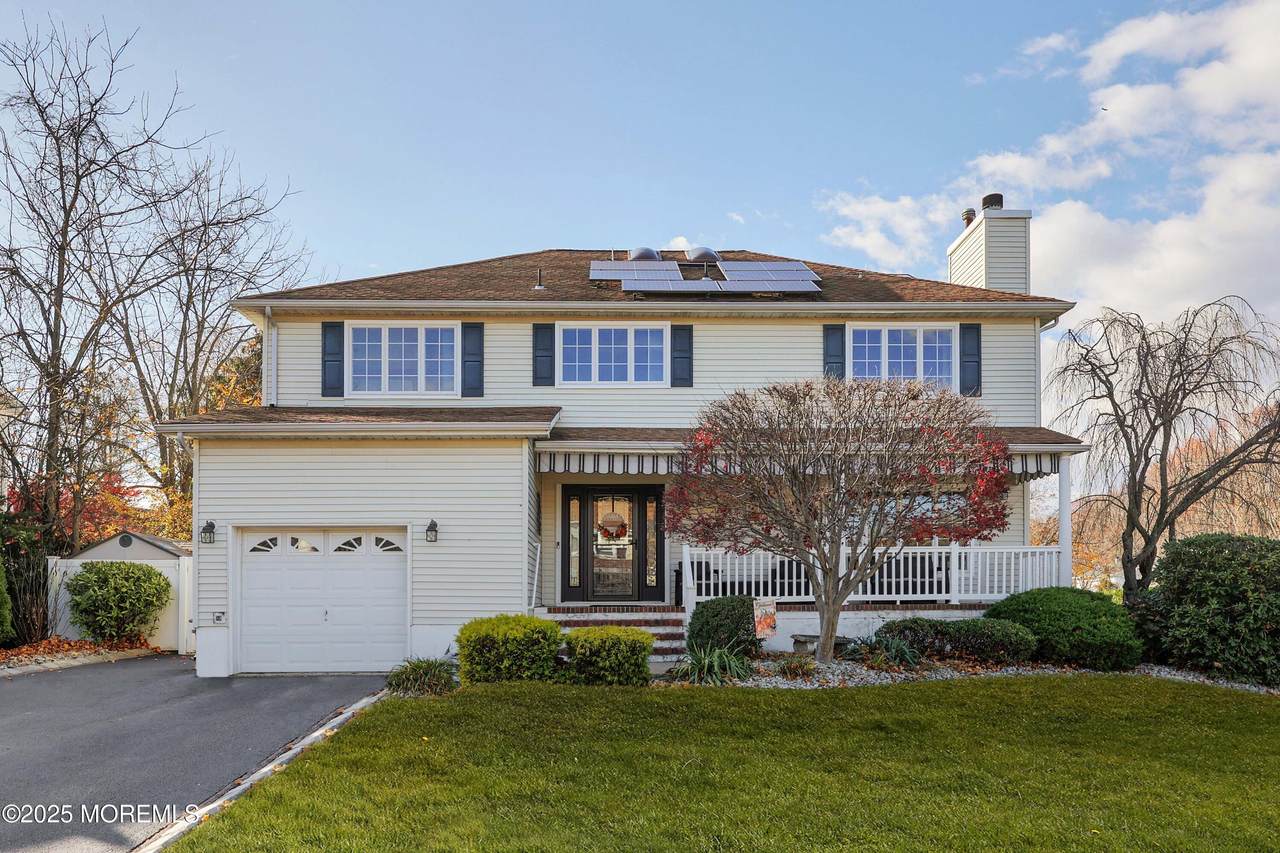 2 Columbia Drive - Photo 1