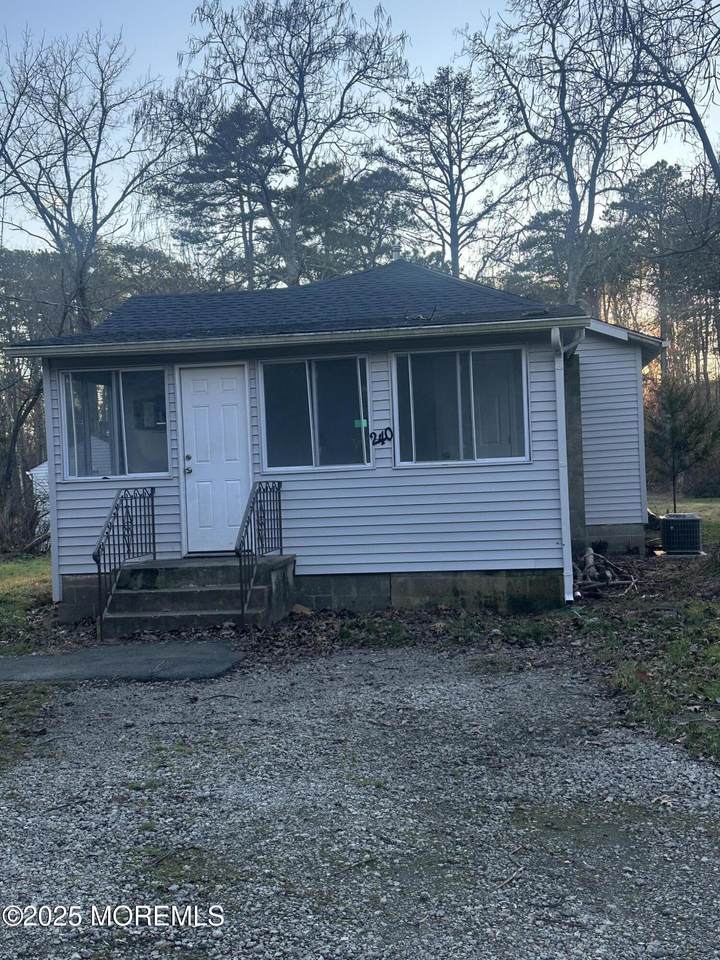 240 Perrineville Road - Photo 1