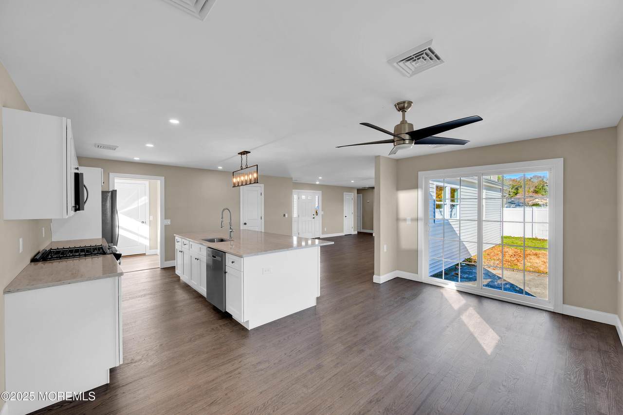 28 Bayberry Drive - Photo 1