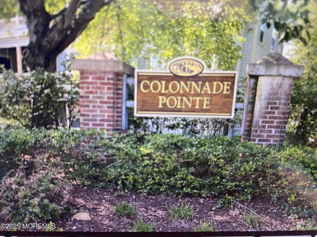 110 Biscayne Court - Photo 1