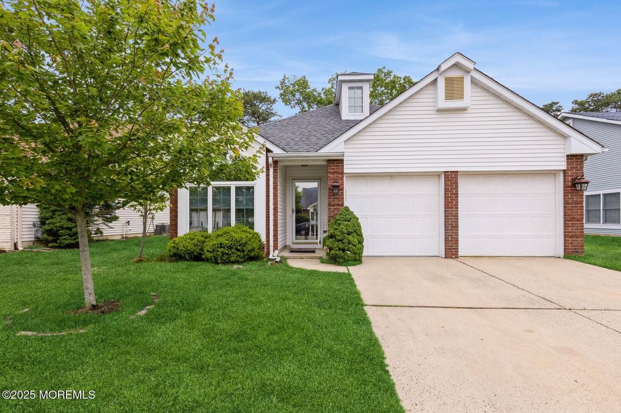 1640 Goldspire Road - Photo 1