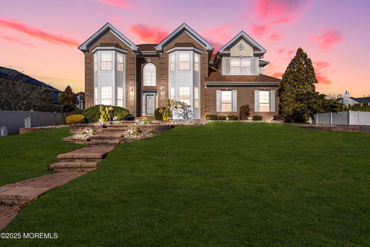 3 Knightsbridge Place - Photo 1