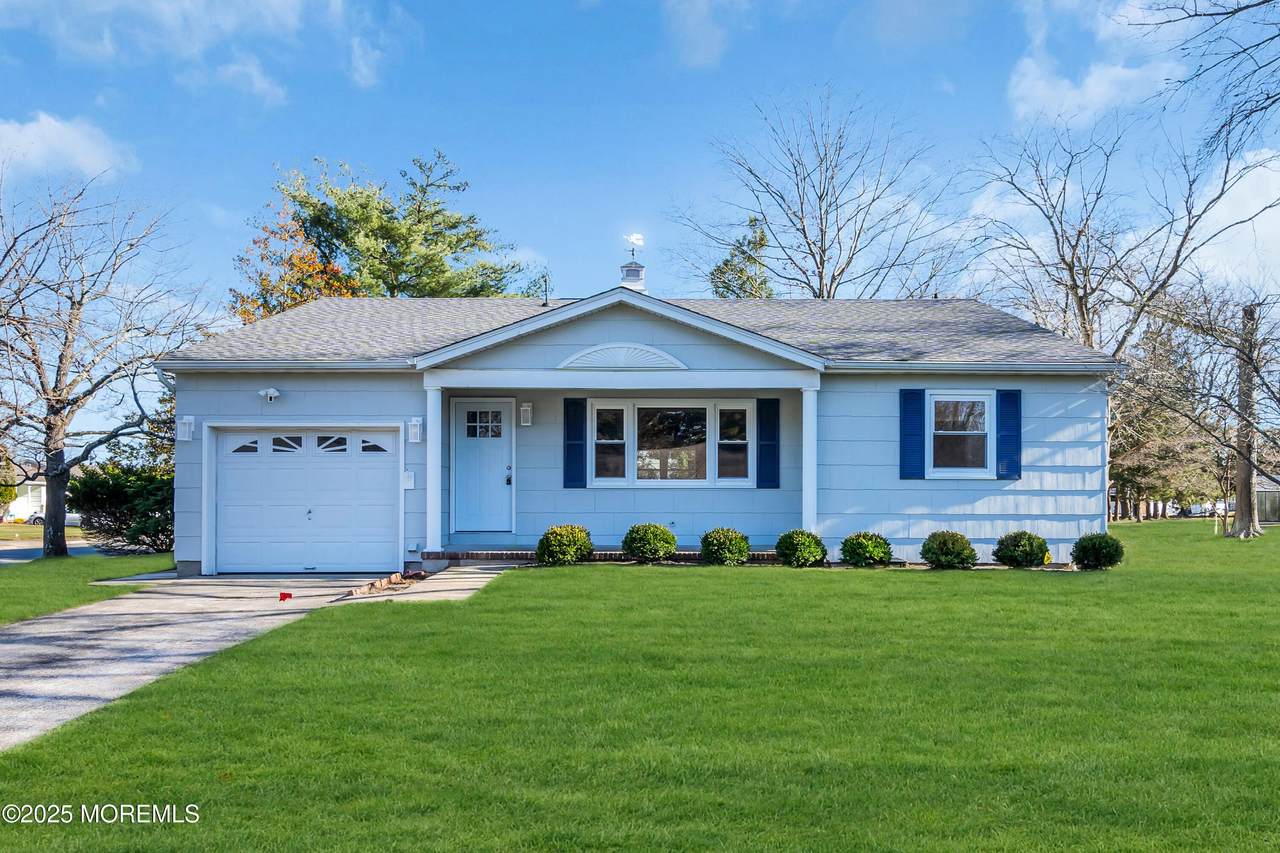 89 Brakenbury Drive - Photo 1