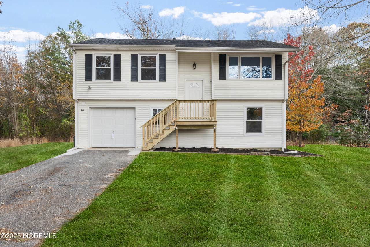 137 Red Bank Avenue - Photo 1